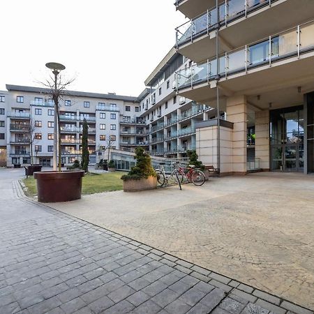 Premium Apartment Ludwinowska Krakow By Noclegi Renters Luaran gambar